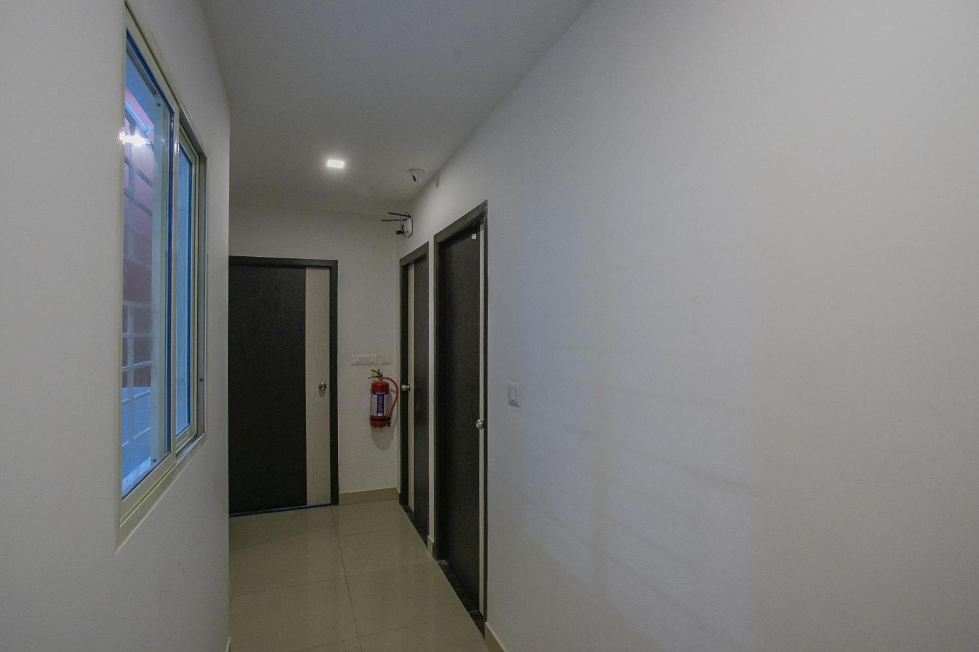 Hotel O Varcity Phi Premium Pavilion ,Above Hdfc Bank ,Near Anjaneya Temple Madiwala, Hosur Main R Bengaluru Kültér fotó