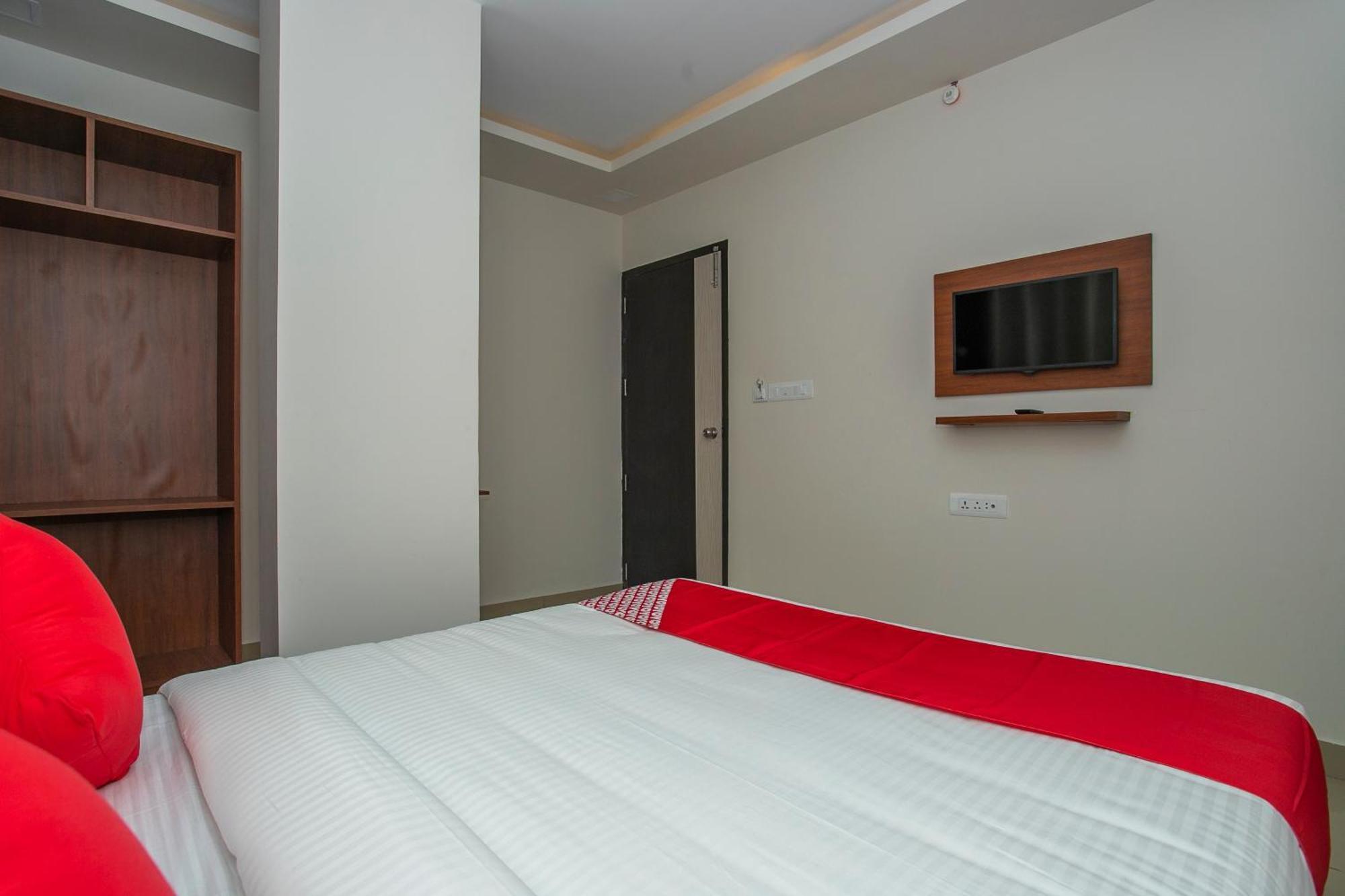 Hotel O Varcity Phi Premium Pavilion ,Above Hdfc Bank ,Near Anjaneya Temple Madiwala, Hosur Main R Bengaluru Kültér fotó