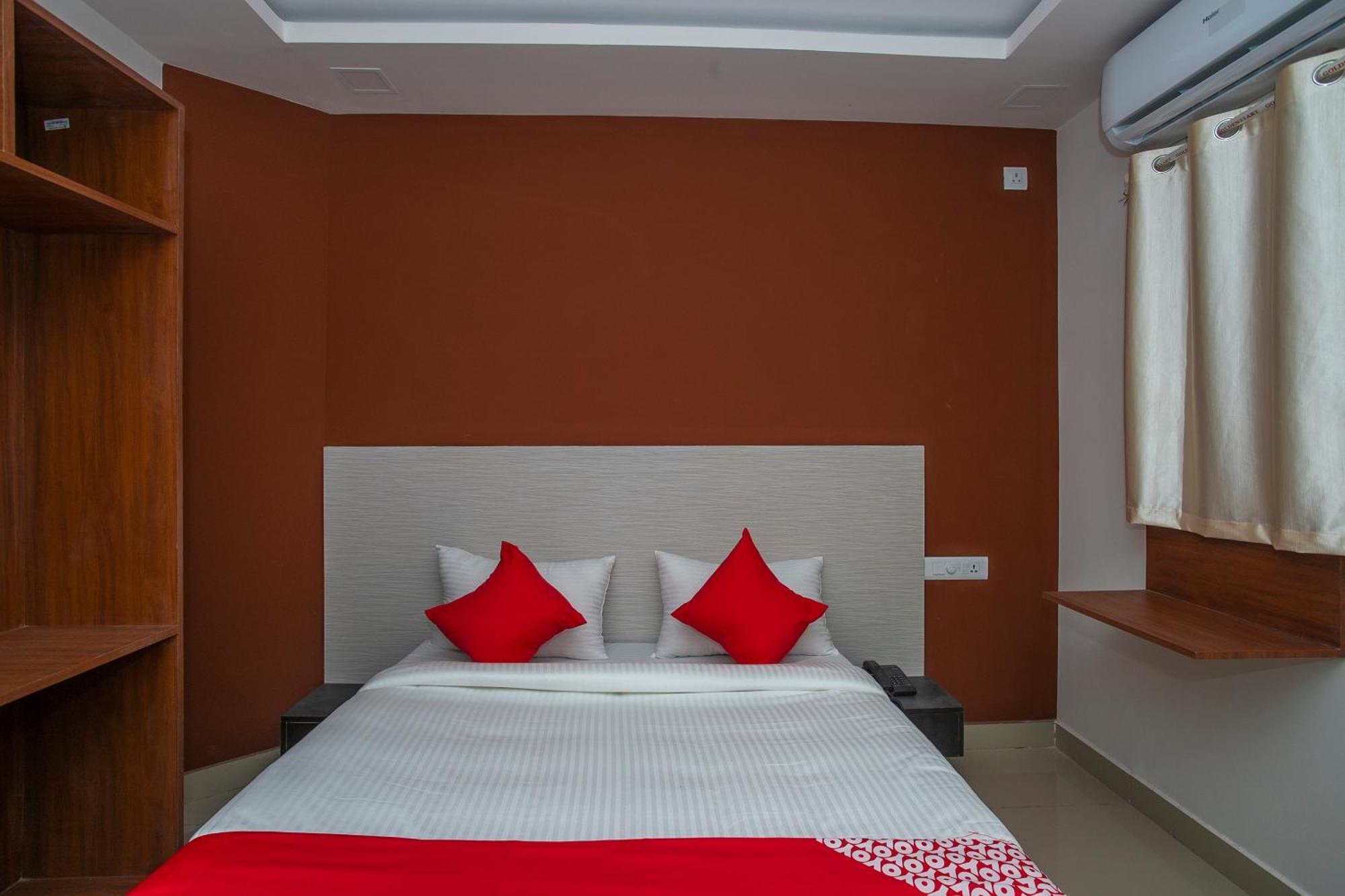 Hotel O Varcity Phi Premium Pavilion ,Above Hdfc Bank ,Near Anjaneya Temple Madiwala, Hosur Main R Bengaluru Kültér fotó